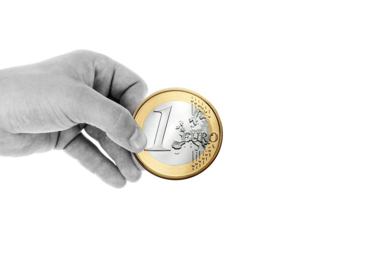 Jak sprawdzić kiedy dojdzie przelew?